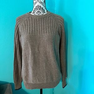 Men’s Columbia sweater